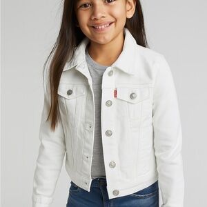 NWT Girls Levi's Kids White Denim Trucker Jacket Size Small Children’s 8-10Yrs